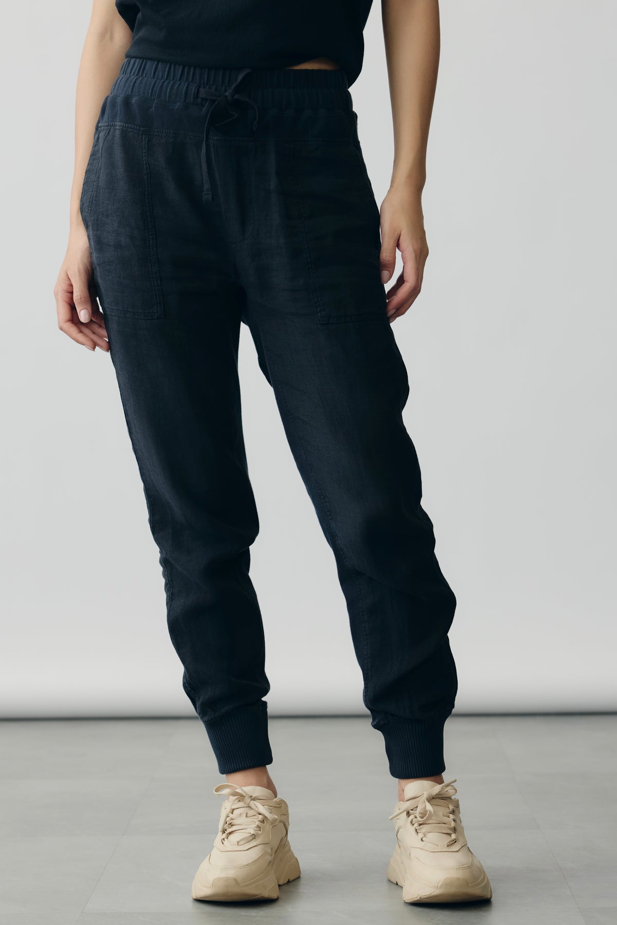Onyx Hybrid Jogger