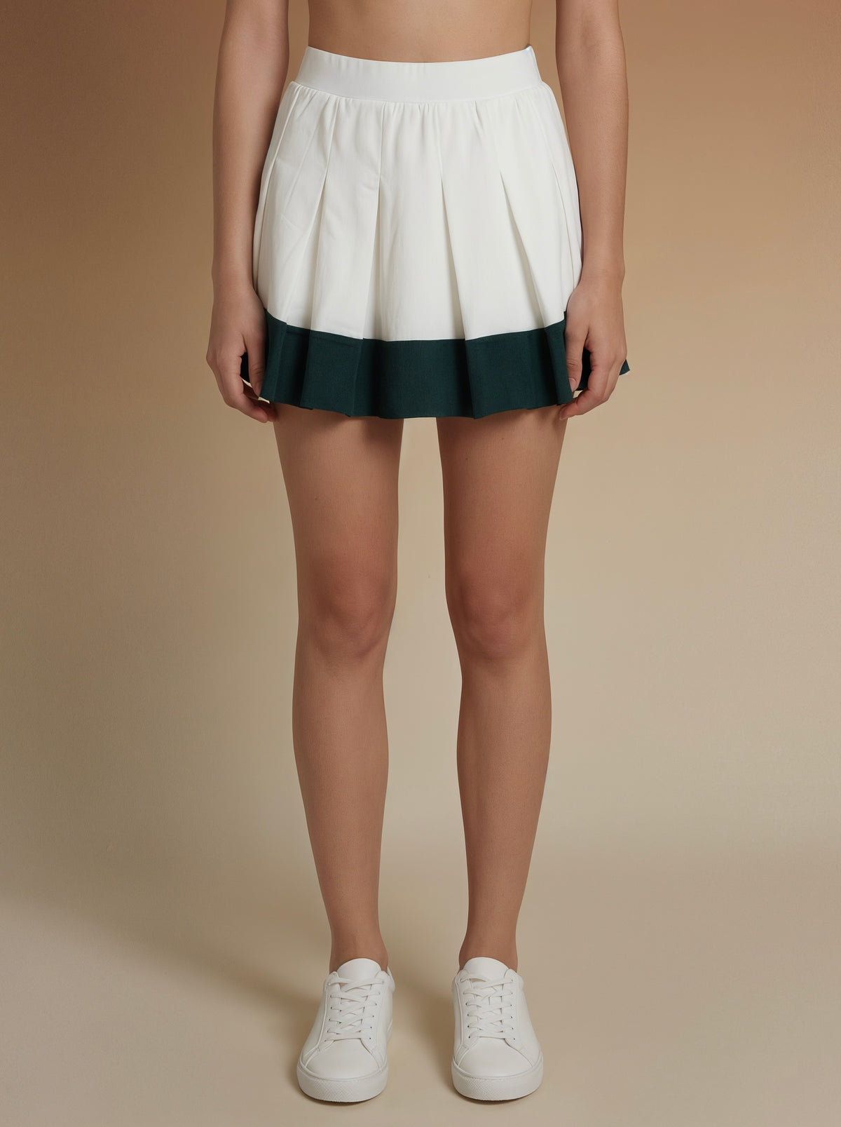 Deuce Skirt in White