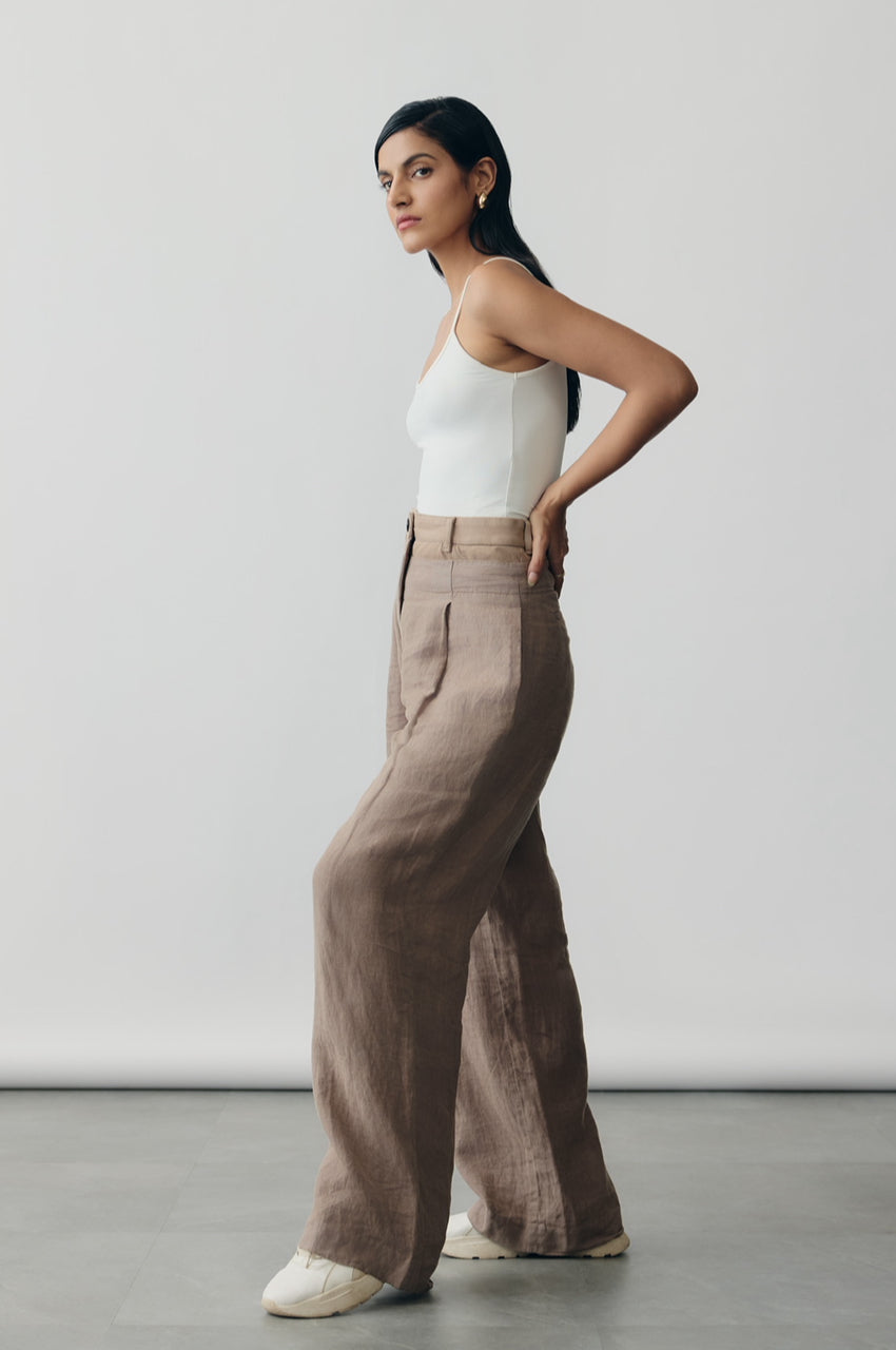 Horizon Trouser in Latte