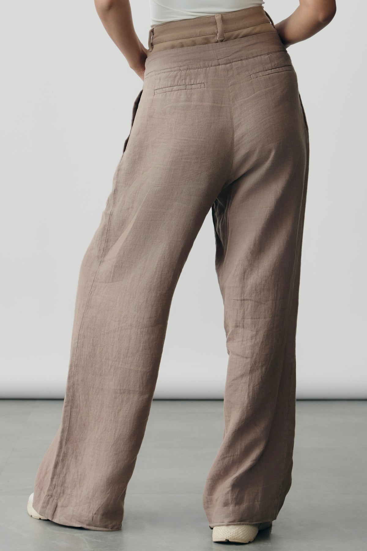 Horizon Trouser in Latte