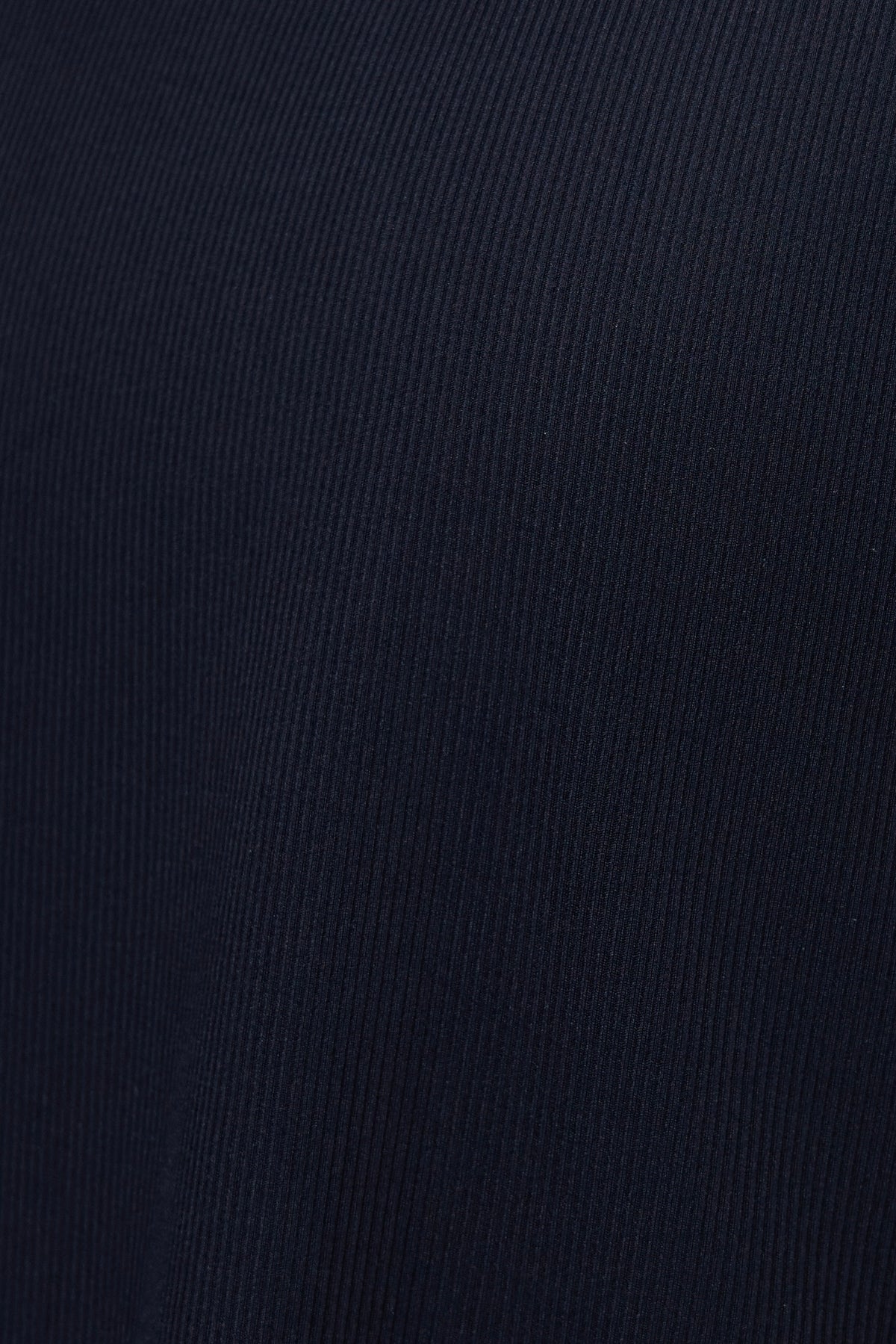 Aerial Rib Layer-Back Tee