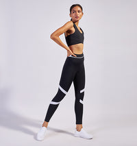 Barre Crossover Bra in Onyx - Pace Active
